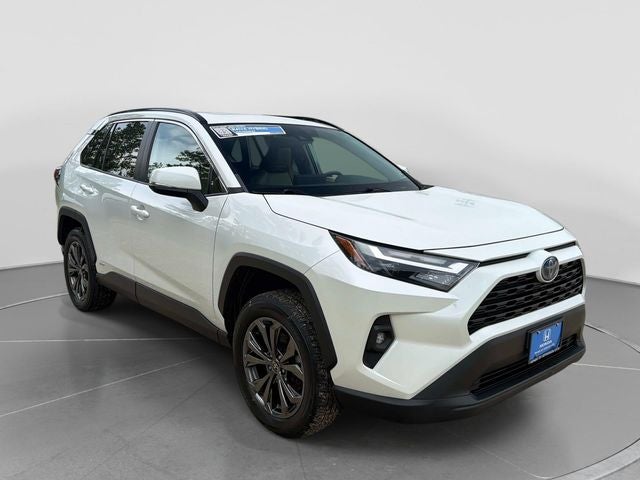 2022 Toyota RAV4 Hybrid XLE Premium