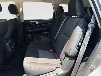 2020 Nissan Pathfinder SV