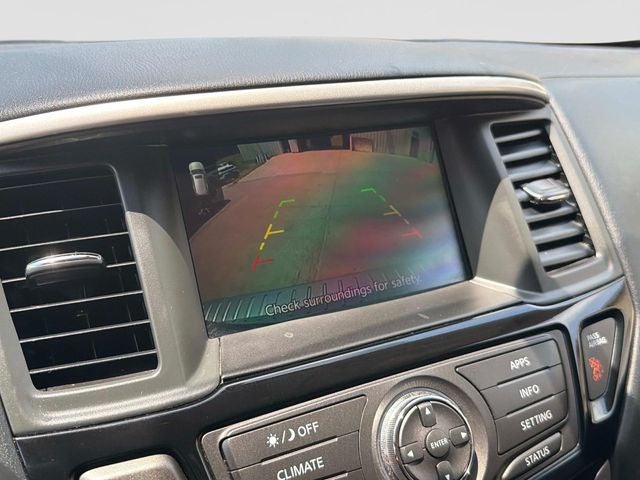 2020 Nissan Pathfinder SV