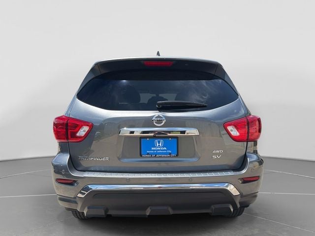 2020 Nissan Pathfinder SV