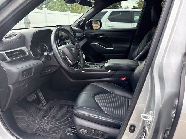 2022 Toyota Highlander XSE