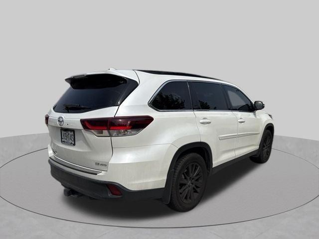 2019 Toyota Highlander SE