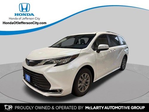 2023 Toyota Sienna XLE 7 Passenger