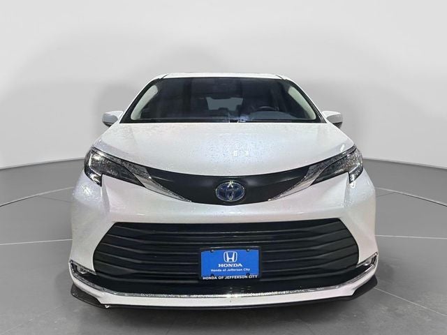 2023 Toyota Sienna XLE 7 Passenger