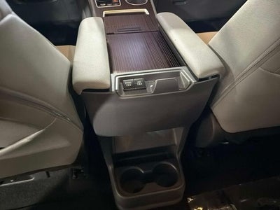 2023 Toyota Sienna XLE 7 Passenger