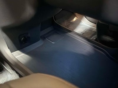 2023 Toyota Sienna XLE 7 Passenger
