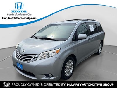 2017 Toyota Sienna XLE 8 Passenger
