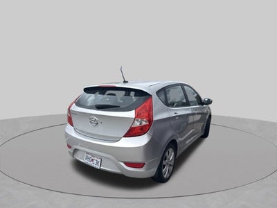 2013 Hyundai Accent SE
