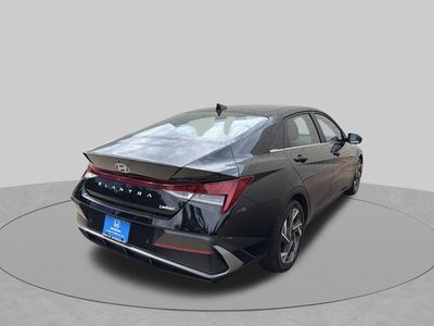 2024 Hyundai Elantra Limited