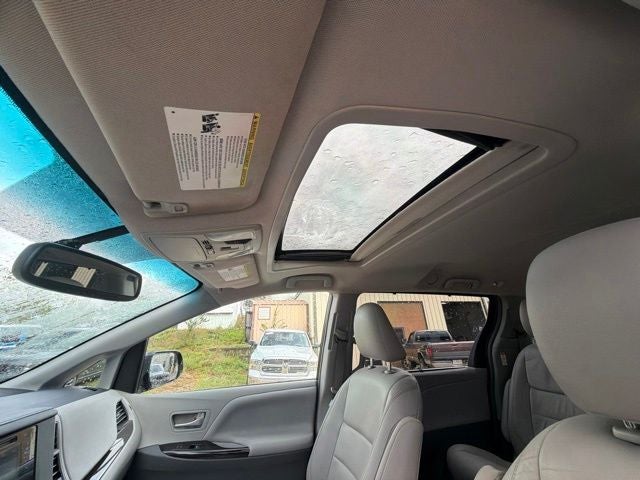 2015 Toyota Sienna Ltd Premium