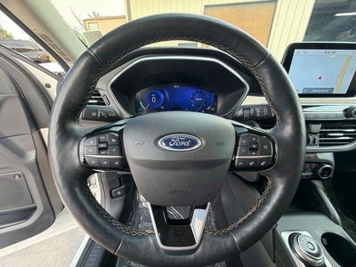 2022 Ford Escape Titanium