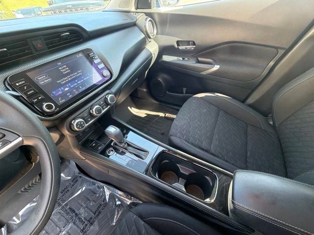 2023 Nissan Kicks SV