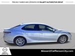2020 Toyota Camry Hybrid XLE