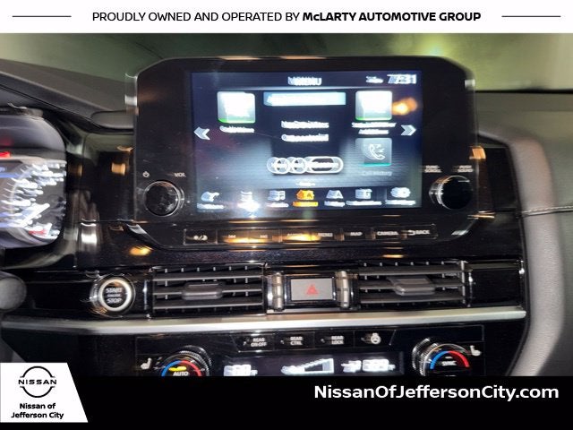 2022 Nissan Pathfinder SL