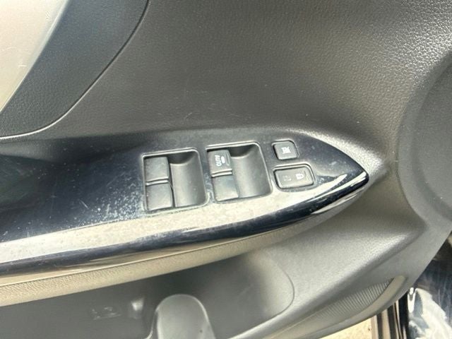 2024 Mitsubishi Eclipse Cross Base