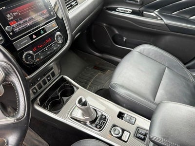 2019 Mitsubishi Outlander PHEV Base