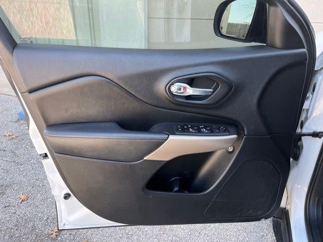 2018 Jeep Cherokee Limited FWD