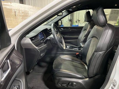 2022 Jeep Grand Cherokee L Altitude 4x4