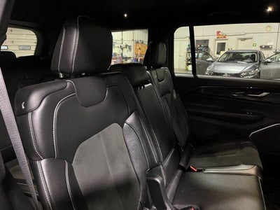 2022 Jeep Grand Cherokee L Altitude 4x4