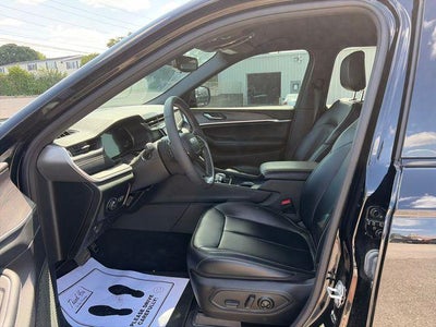 2025 Jeep Grand Cherokee L Limited 4x4