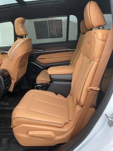 2025 Jeep Grand Cherokee L Summit 4x4