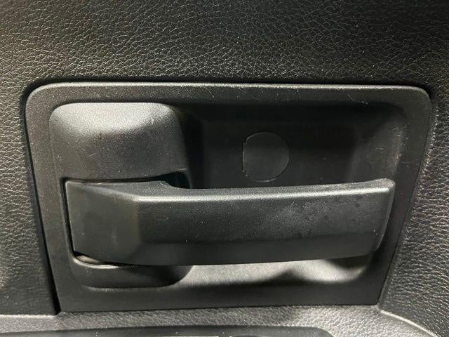 2014 RAM 1500 4WD Quad Cab 6.4 Ft Box Express