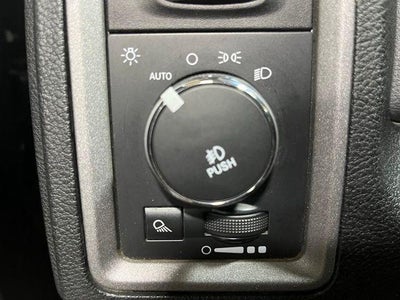 2014 RAM 1500 4WD Quad Cab 6.4 Ft Box Express