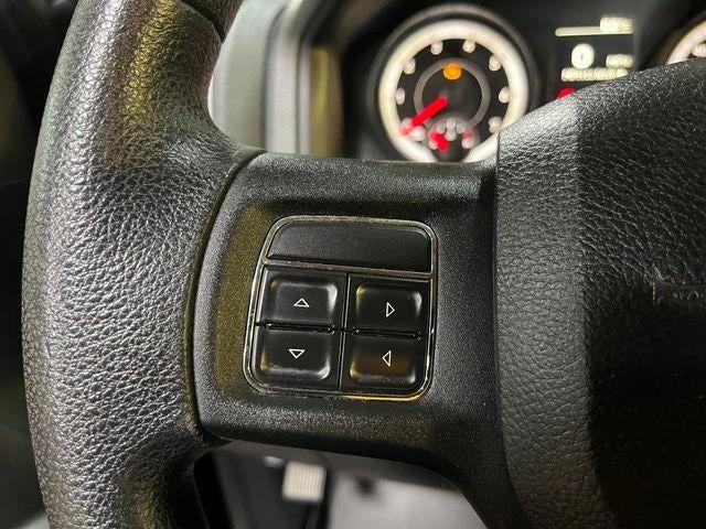 2014 RAM 1500 4WD Quad Cab 6.4 Ft Box Express