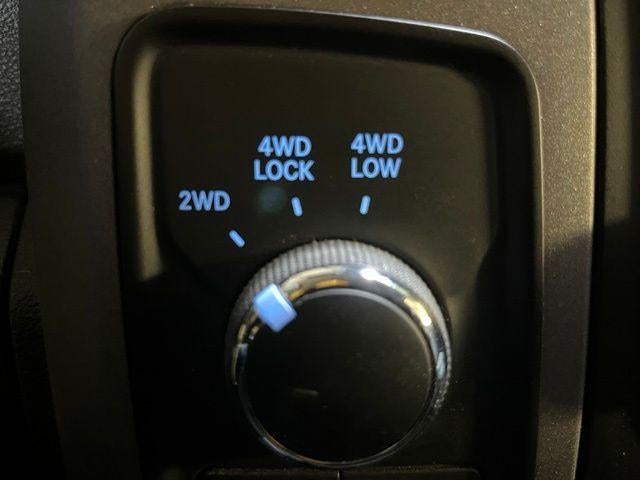 2014 RAM 1500 4WD Quad Cab 6.4 Ft Box Express