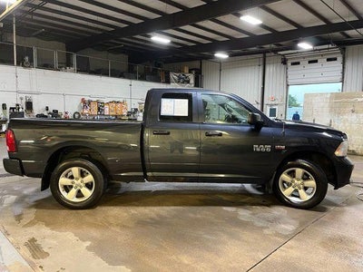 2014 RAM 1500 4WD Quad Cab 6.4 Ft Box Express