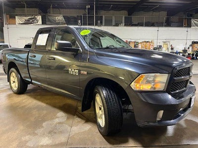 2014 RAM 1500 4WD Quad Cab 6.4 Ft Box Express