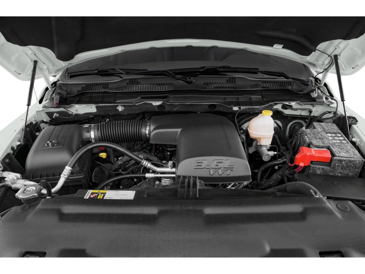 2015 RAM 1500 4WD Crew Cab 5.7 Ft Box Express