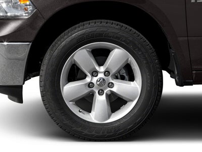 2017 RAM 1500 SLT 4x4 Crew Cab 6'4" Box