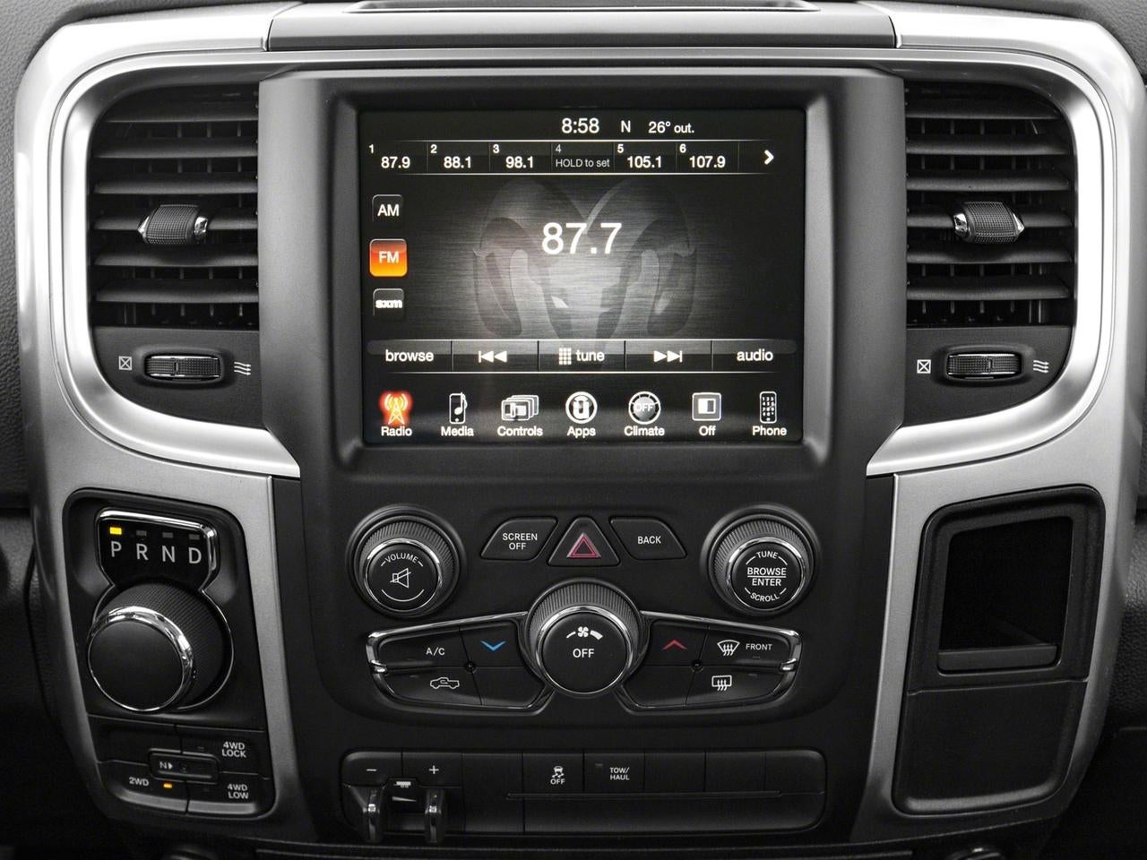 2017 RAM 1500 SLT 4x4 Crew Cab 6'4" Box