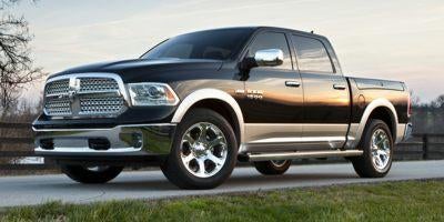 2017 RAM 1500 SLT 4x4 Crew Cab 6'4" Box