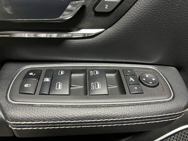 2023 RAM 1500 Laramie 4x4 Crew Cab 5'7" Box