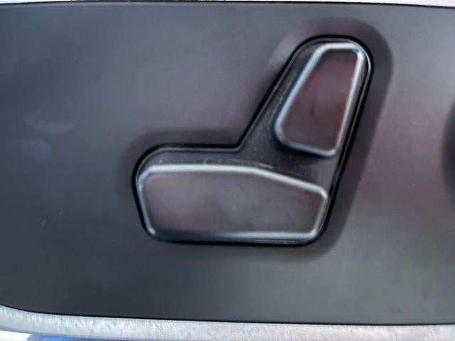 2023 RAM 1500 Laramie 4x4 Crew Cab 5'7" Box