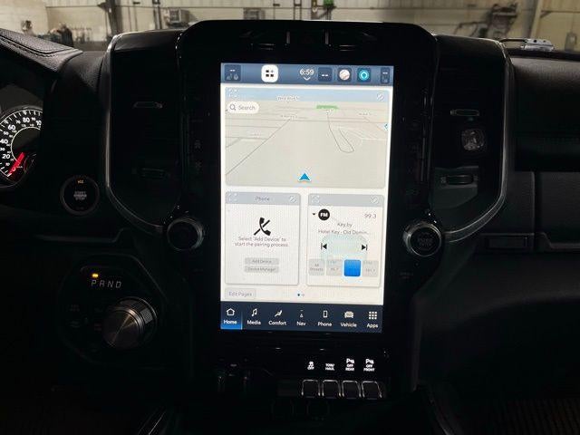 2023 RAM 1500 Laramie 4x4 Crew Cab 5'7" Box