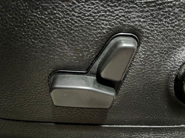 2022 RAM 1500 Rebel 4x4 Crew Cab 5'7" Box