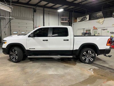 2022 RAM 1500 Rebel 4x4 Crew Cab 5'7" Box