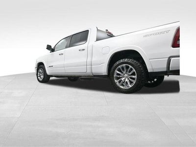2022 RAM 1500 Laramie 4x4 Crew Cab 6'4" Box