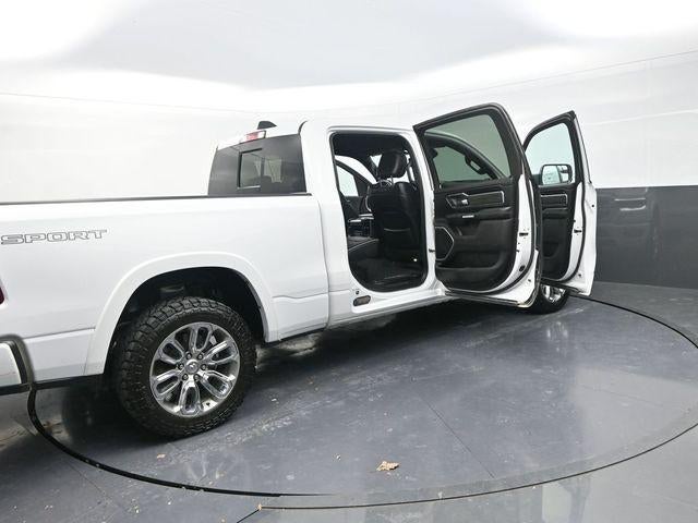 2022 RAM 1500 Laramie 4x4 Crew Cab 6'4" Box