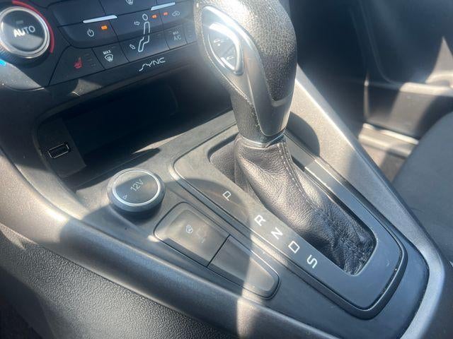 2017 Ford Focus SEL Hatch