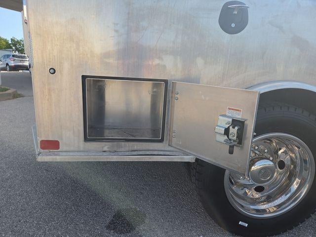 2024 Ford Super Duty F-450 DRW XL 4WD Crew Cab 179" WB 60" CA