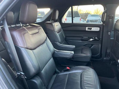 2022 Ford Explorer Platinum 4WD