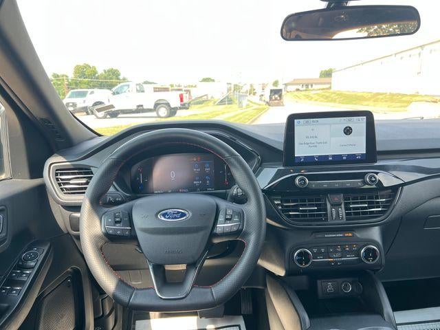 2025 Ford Escape ST-Line FWD