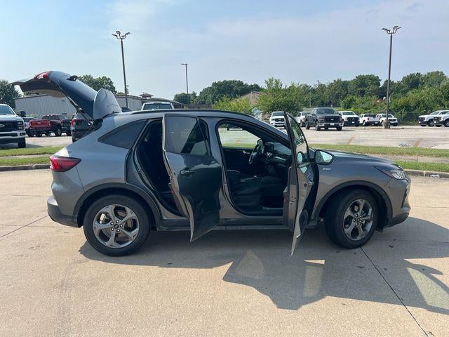 2025 Ford Escape ST-Line FWD