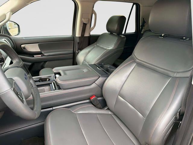 2025 Ford Expedition Active 4x4