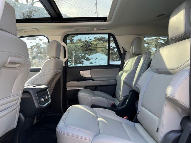 2025 Ford Expedition Active 4x4