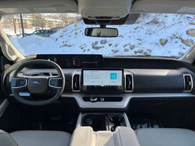 2025 Ford Expedition Active 4x4